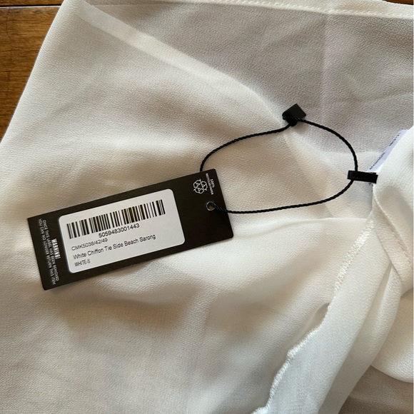 PLT 3pc white bikini and sarong set - Picture 8 of 8